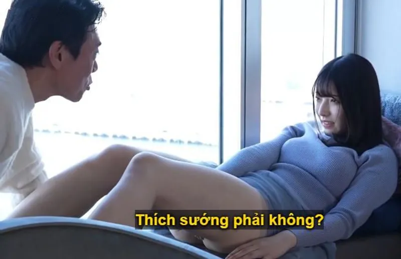 Buổi hẹn hò giữa ông bác và cô minh tinh tuổi teen mới chập chững sự nghiệp tại nhà nghỉ sang trọng